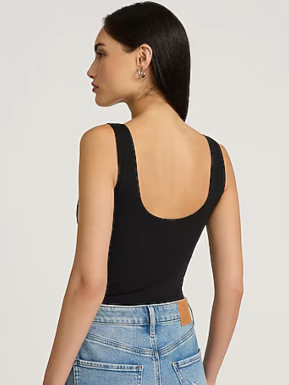 Express Body Contour High Compression Scoop Neck Brief Bodysuit - Picture 2 of 3